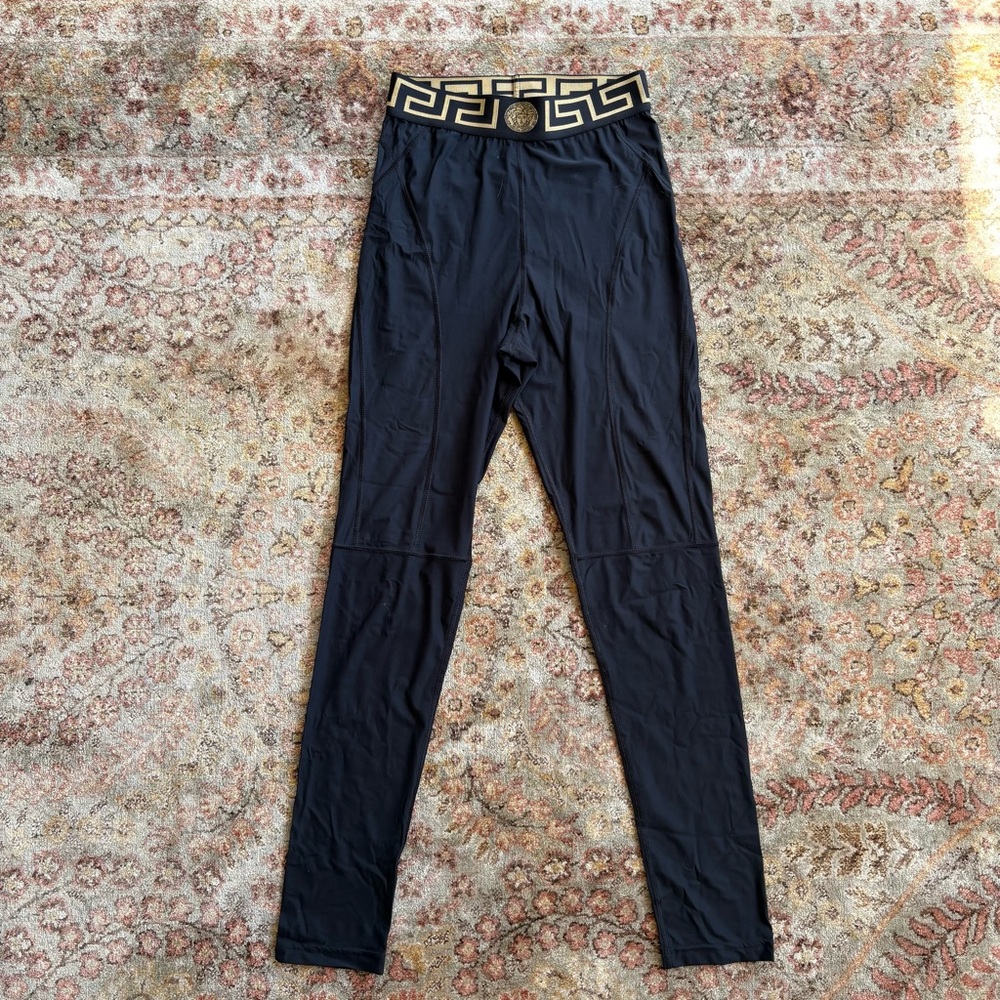 Versace Medusa Black Leggings with Gold Geometric Waistband Size Small - Picture 4 of 10
